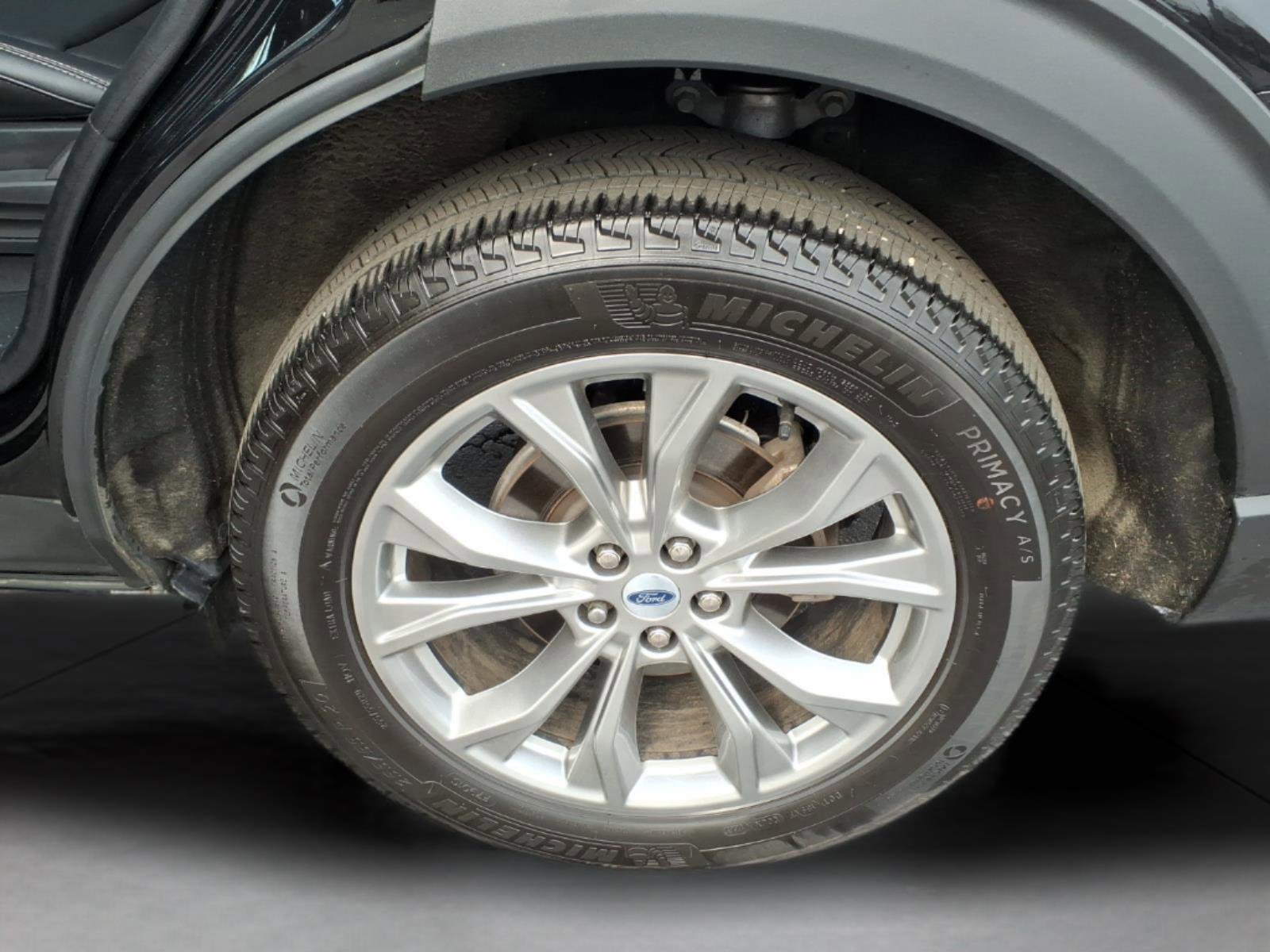 Certified 2023 Ford Explorer XLT w/ Equipment Group 202A image 14