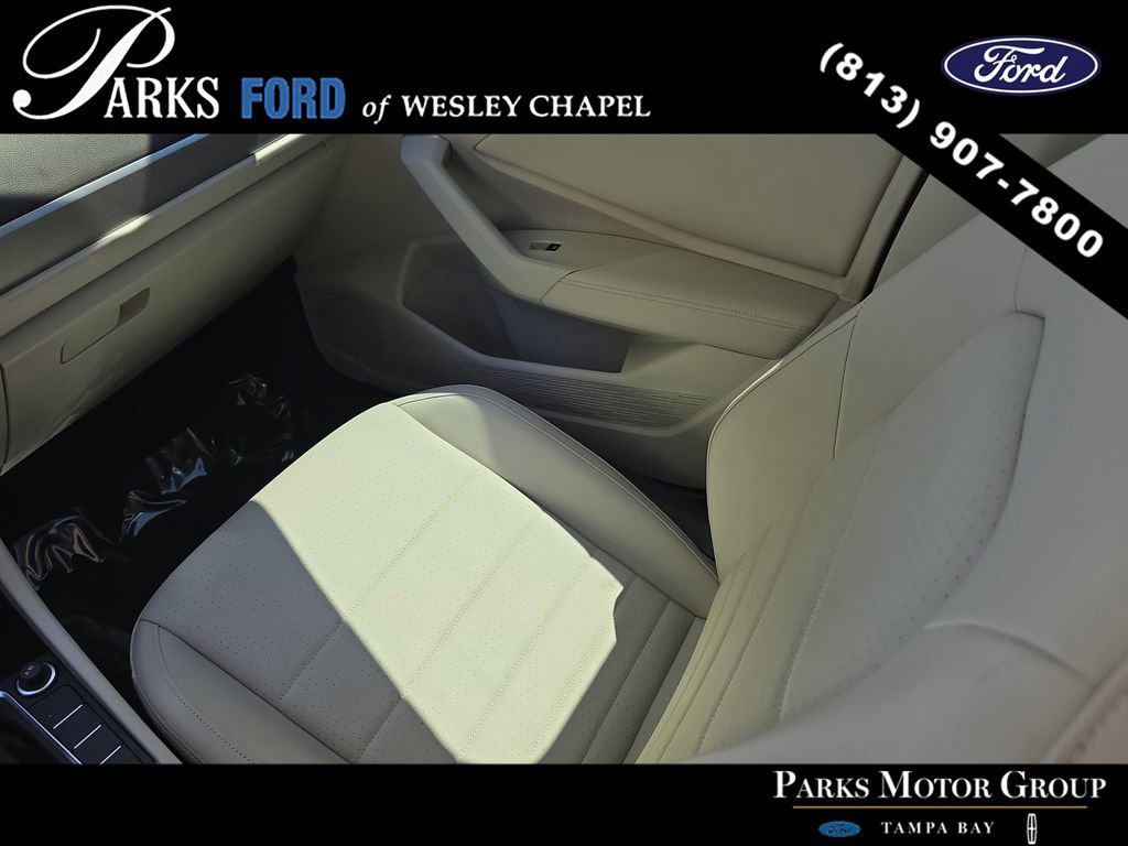 Used 2022 Volkswagen Jetta SE image 13