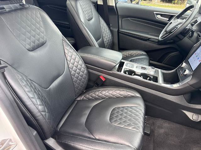 Certified 2024 Ford Edge Titanium w/ Equipment Group 301A AWD/4WD image 9
