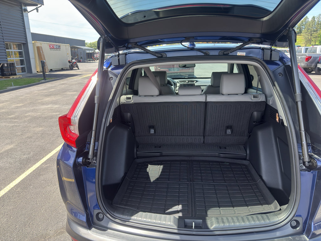 Used 2019 Honda CR-V Touring image 9