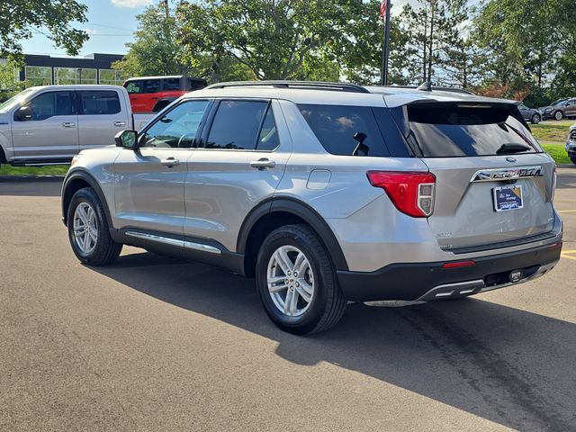 Certified 2024 Ford Explorer XLT w/ Equipment Group 202A AWD/4WD image 3