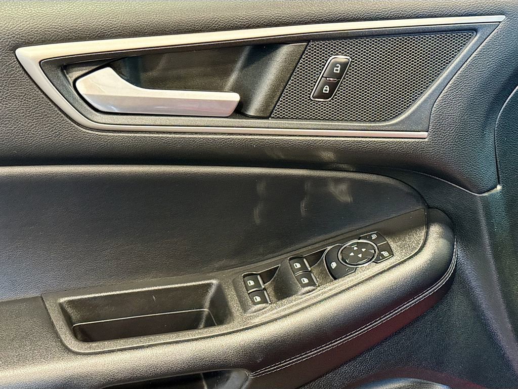Certified 2023 Ford Edge SEL image 15