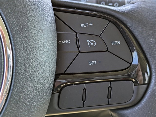 Used 2018 Jeep Renegade Altitude image 23