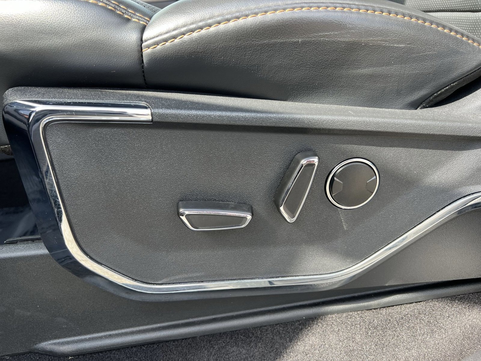 Certified 2023 Ford F150 Platinum w/ Equipment Group 701A High image 14