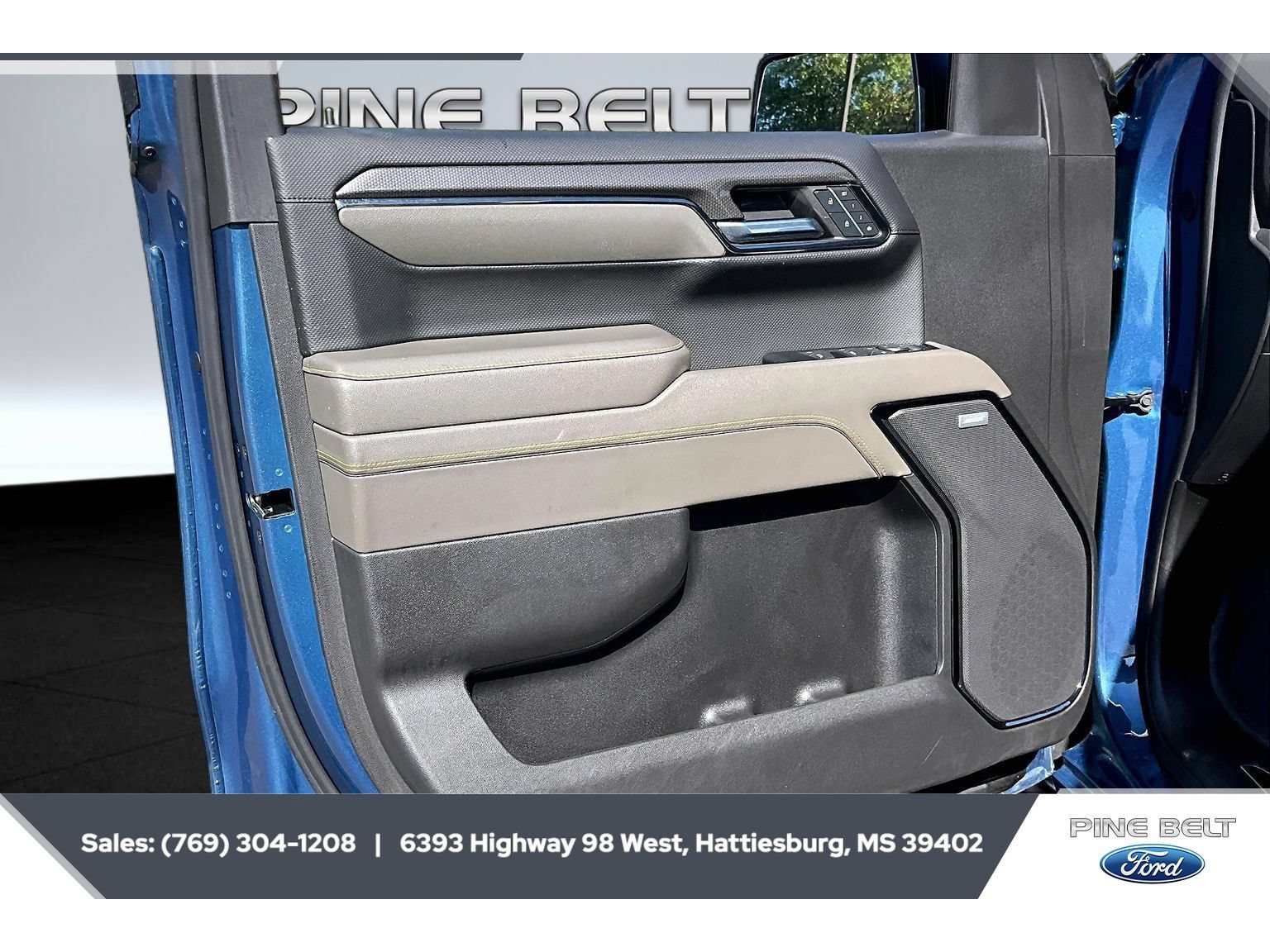 Used 2024 Chevrolet Silverado 1500 ZR2 w/ Technology Package AWD/4WD image 18