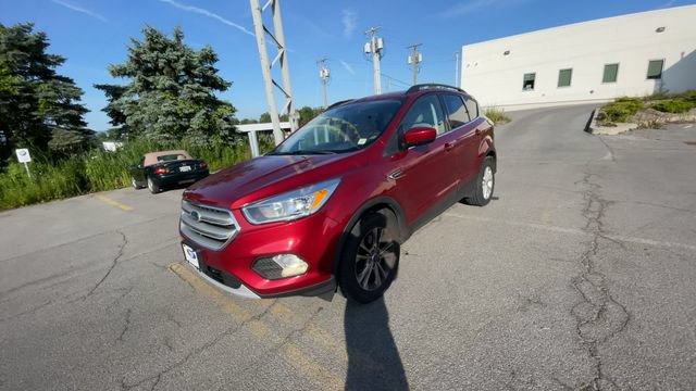 Certified 2018 Ford Escape SE w/ SE Sync 3 Package AWD/4WD image 5