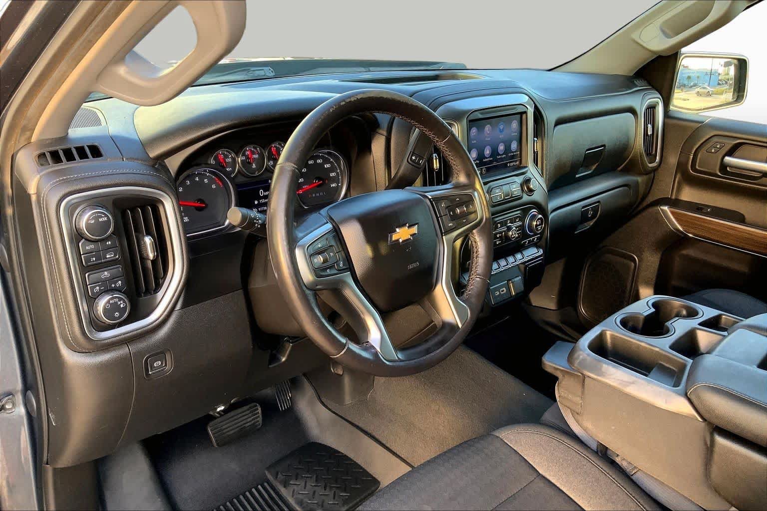Used 2021 Chevrolet Silverado 1500 LT AWD/4WD image 18