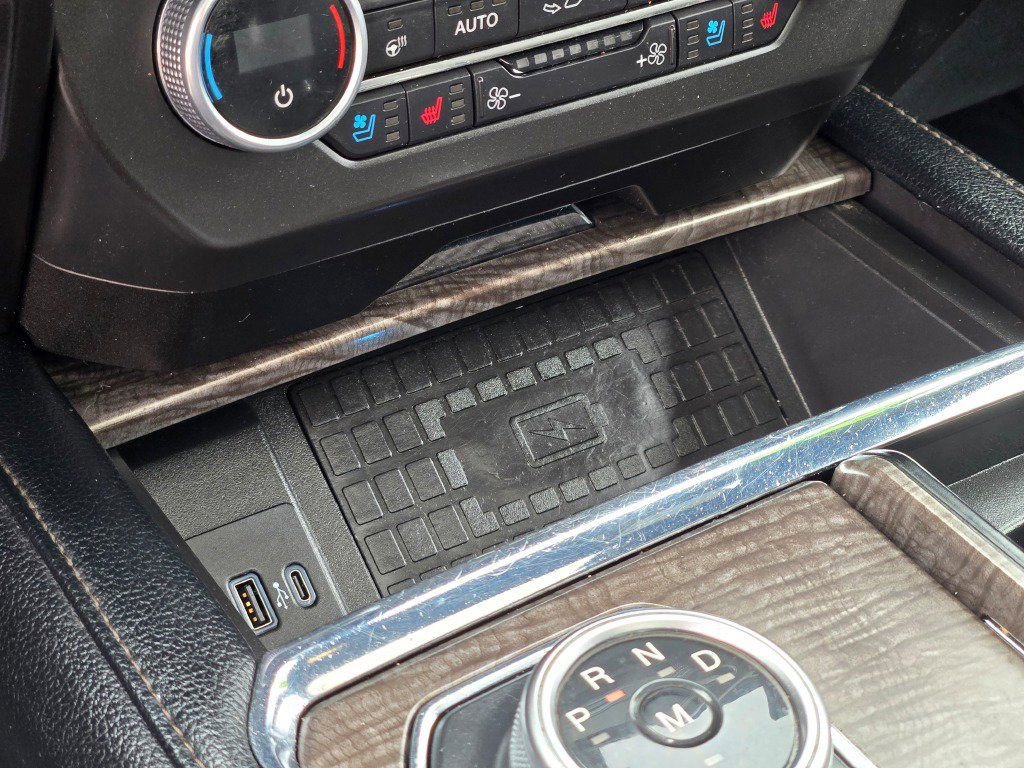 Certified 2021 Ford Expedition Max Limited image 35