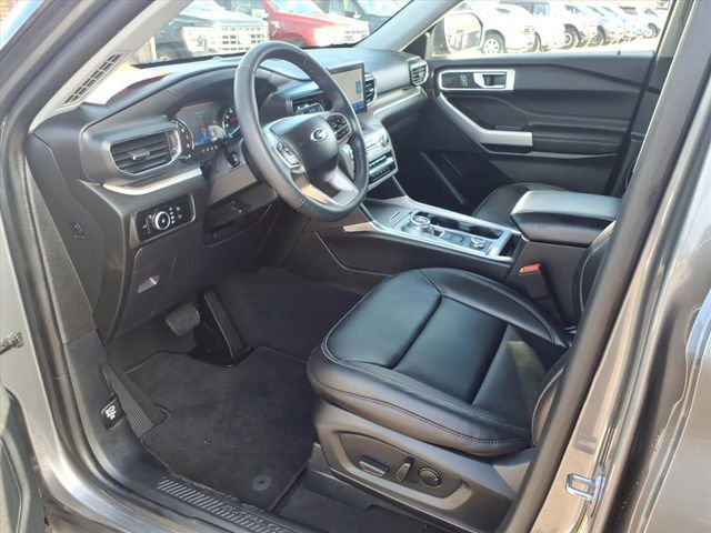 Certified 2023 Ford Explorer XLT w/ Equipment Group 202A image 17