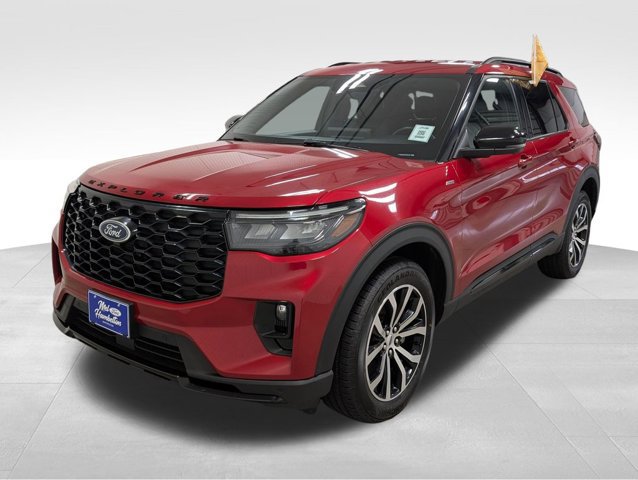 Certified 2025 Ford Explorer ST-Line AWD/4WD image 17