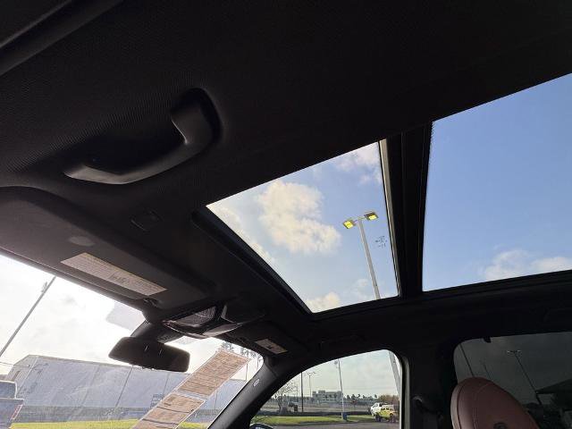 Used 2023 BMW X5 sDrive40i w/ M Sport Package image 17