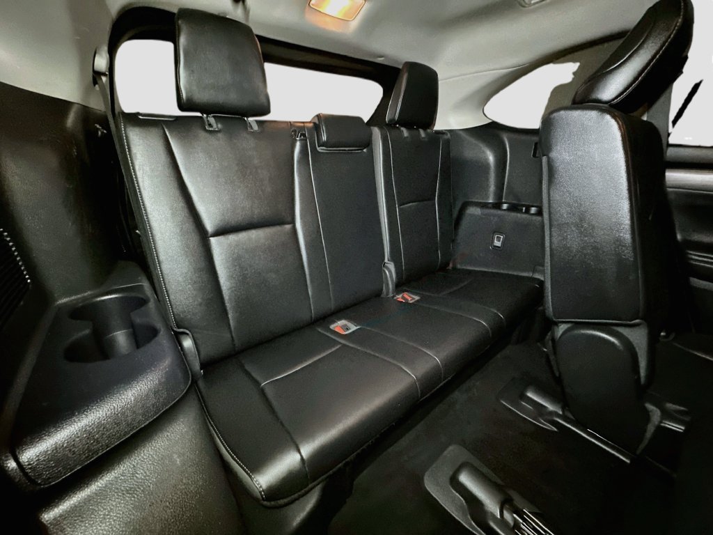 Used 2021 Toyota Highlander Limited AWD/4WD image 39