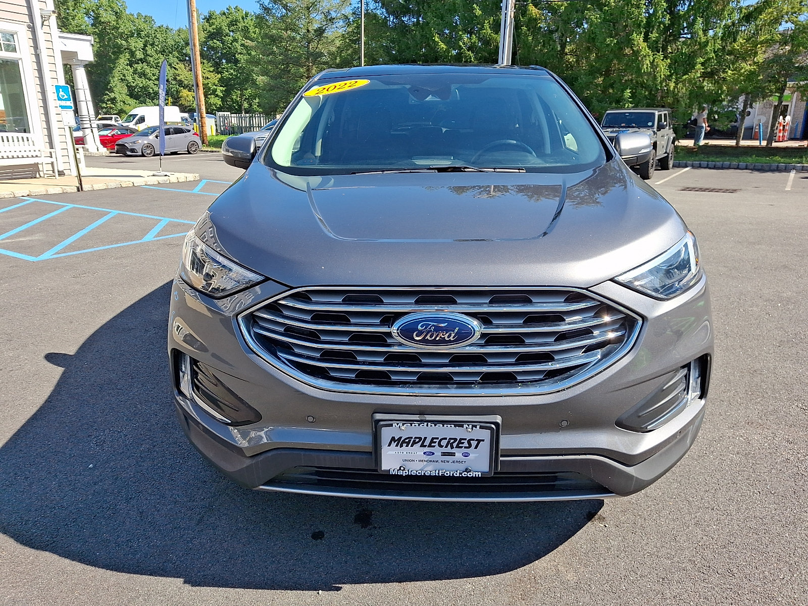 Certified 2022 Ford Edge Titanium AWD/4WD image 2