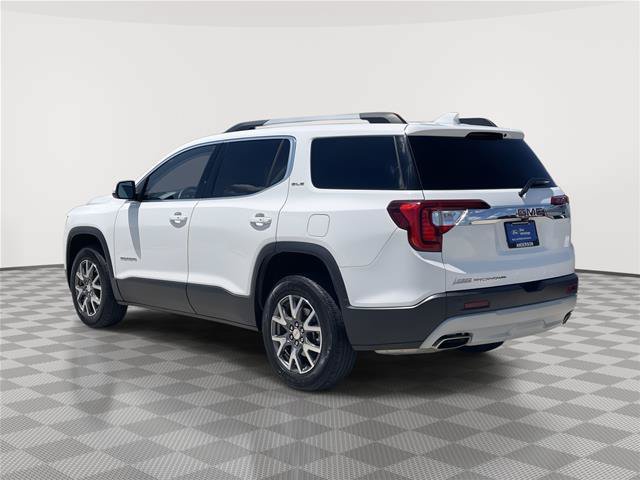 Used 2023 GMC Acadia SLE w/ Driver Convenience Package FWD image 9