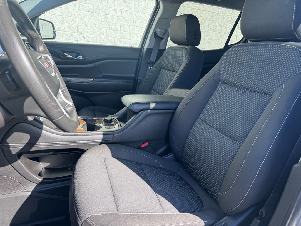 Used 2023 GMC Acadia SLE w/ Driver Convenience Package image 15