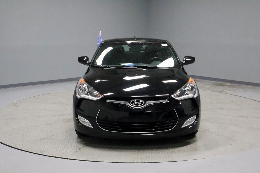 Used 2017 Hyundai Veloster Value Edition image 8