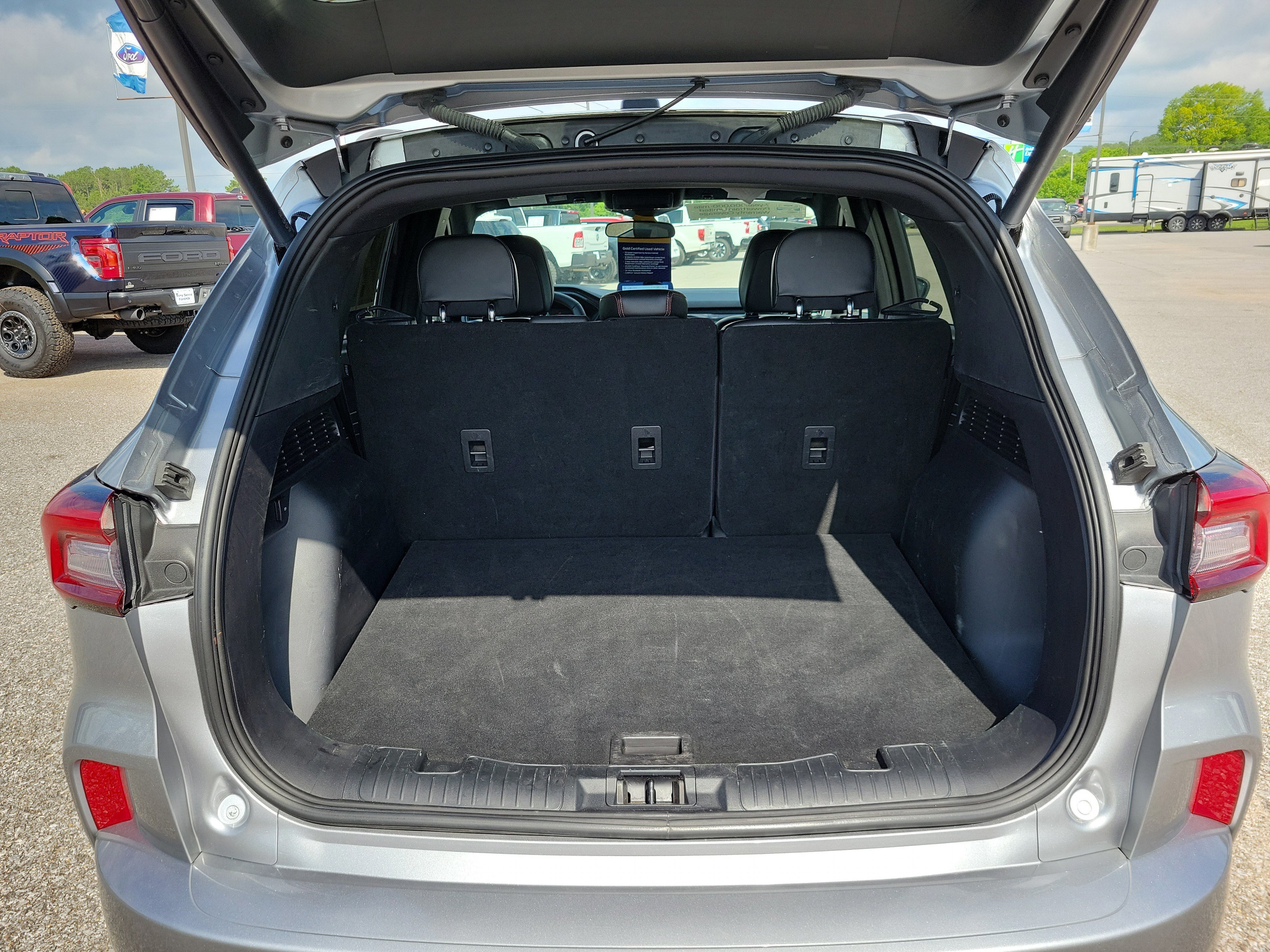 Certified 2024 Ford Escape ST-Line image 11