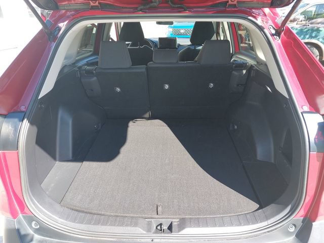 Used 2023 Toyota RAV4 LE FWD image 12
