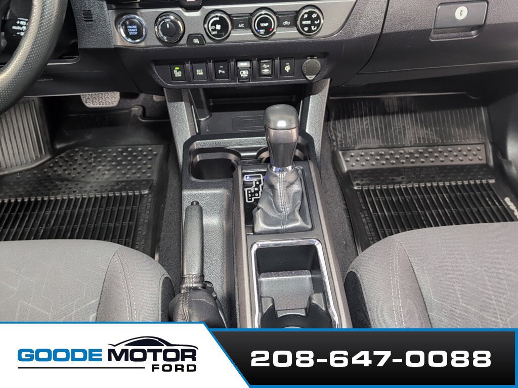 Used 2018 Toyota Tacoma TRD Sport w/ Technology Package AWD/4WD image 18