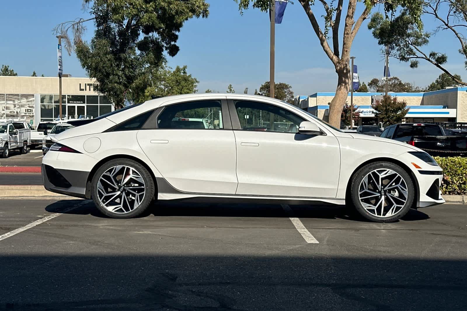 Used 2023 Hyundai Ioniq 6 SEL RWD image 9