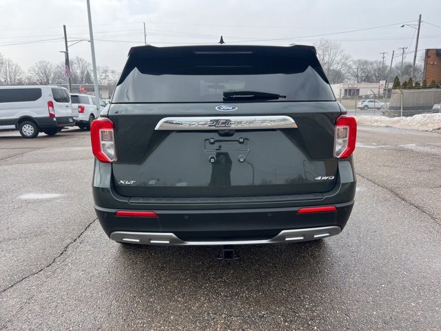 Certified 2023 Ford Explorer XLT w/ Equipment Group 202A image 3