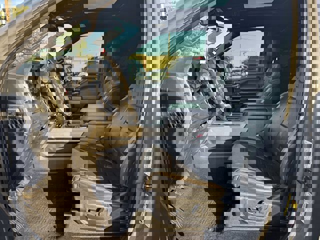 Certified 2018 Ford F150 Raptor w/ Equipment Group 802A Luxury image 17