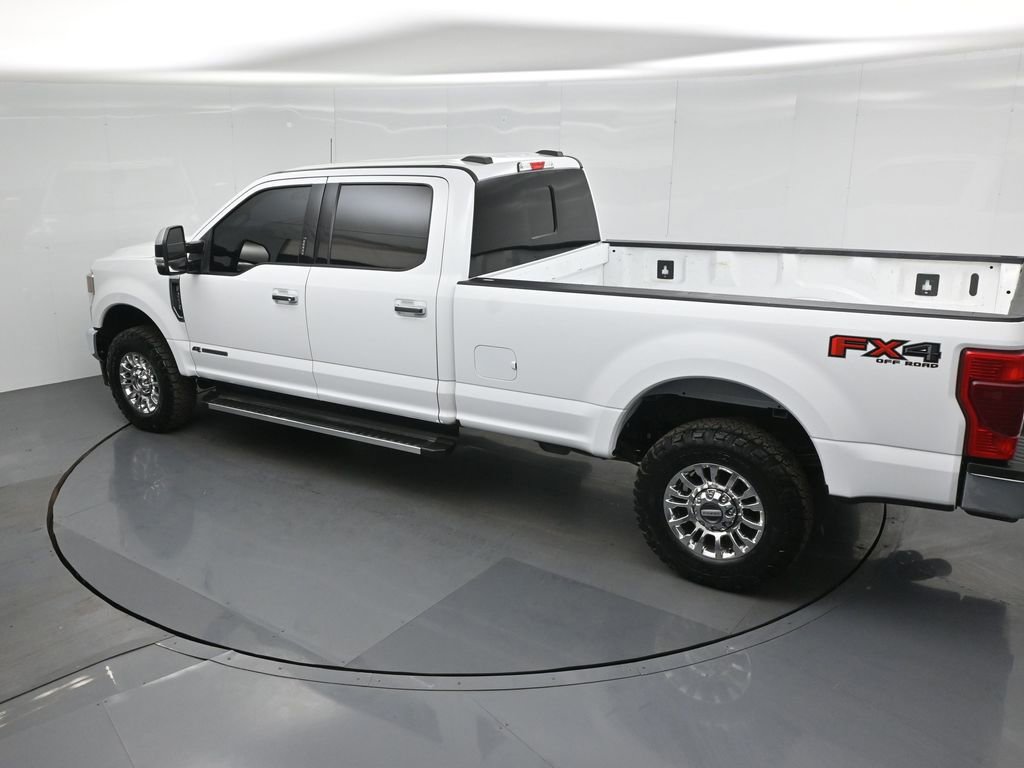 Certified 2022 Ford F250 XLT w/ XLT Premium Package AWD/4WD image 39