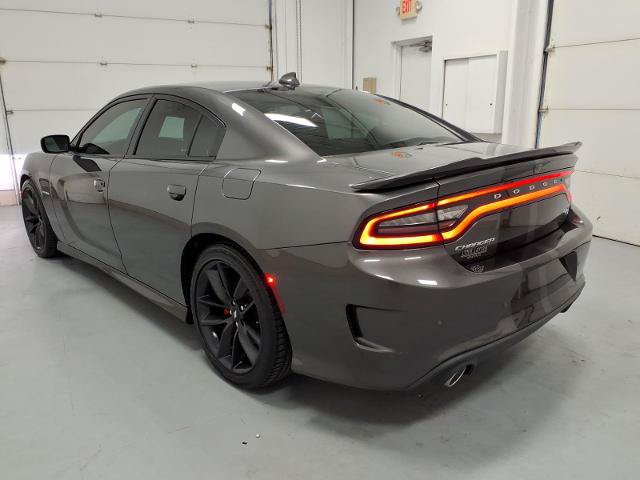 Used 2022 Dodge Charger R/T w/ Plus Group RWD image 5
