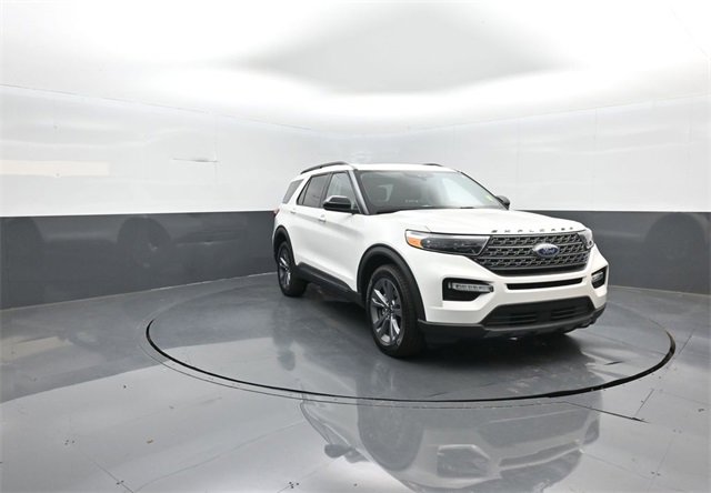 Certified 2022 Ford Explorer XLT w/ Equipment Group 202A