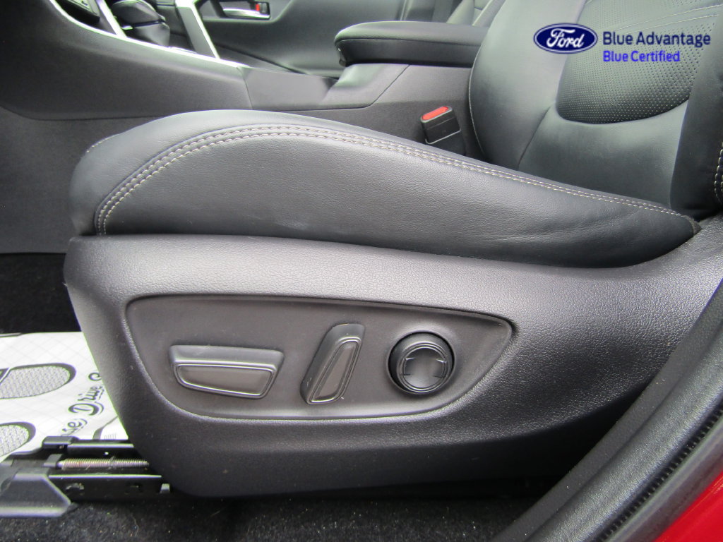 Used 2022 Toyota RAV4 Limited AWD/4WD image 26