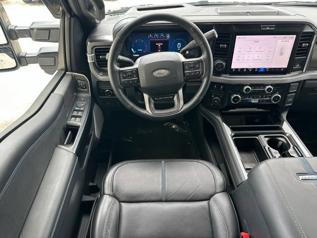 Certified 2025 Ford F250 Platinum AWD/4WD image 13