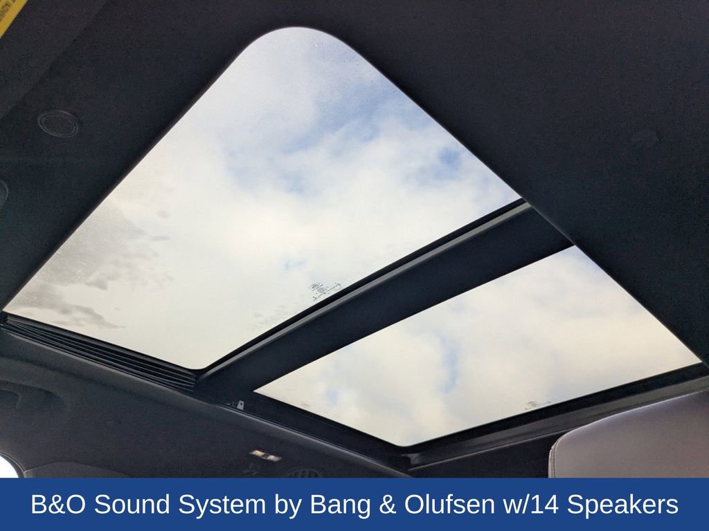 Certified 2022 Ford Explorer Platinum w/ Technology Package image 19