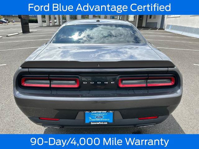 Used 2018 Dodge Challenger SXT RWD image 6