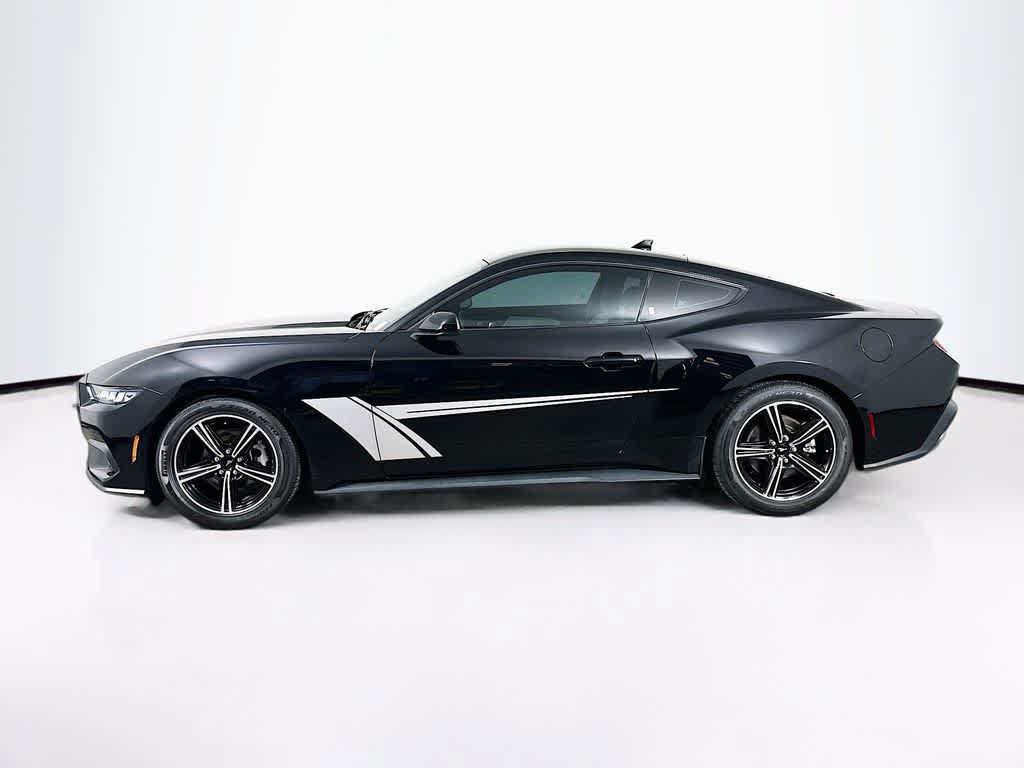 Certified 2024 Ford Mustang Coupe RWD image 3