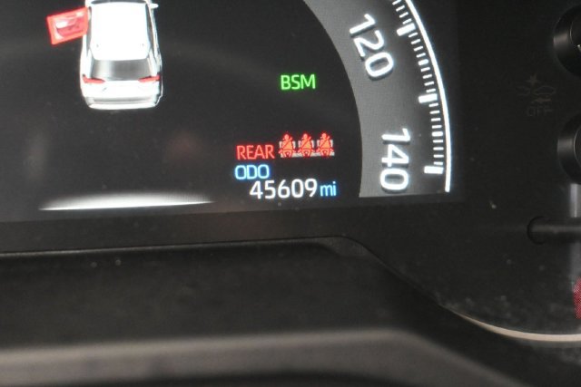 Used 2025 Toyota RAV4 XLE w/ Weather Package AWD/4WD image 18