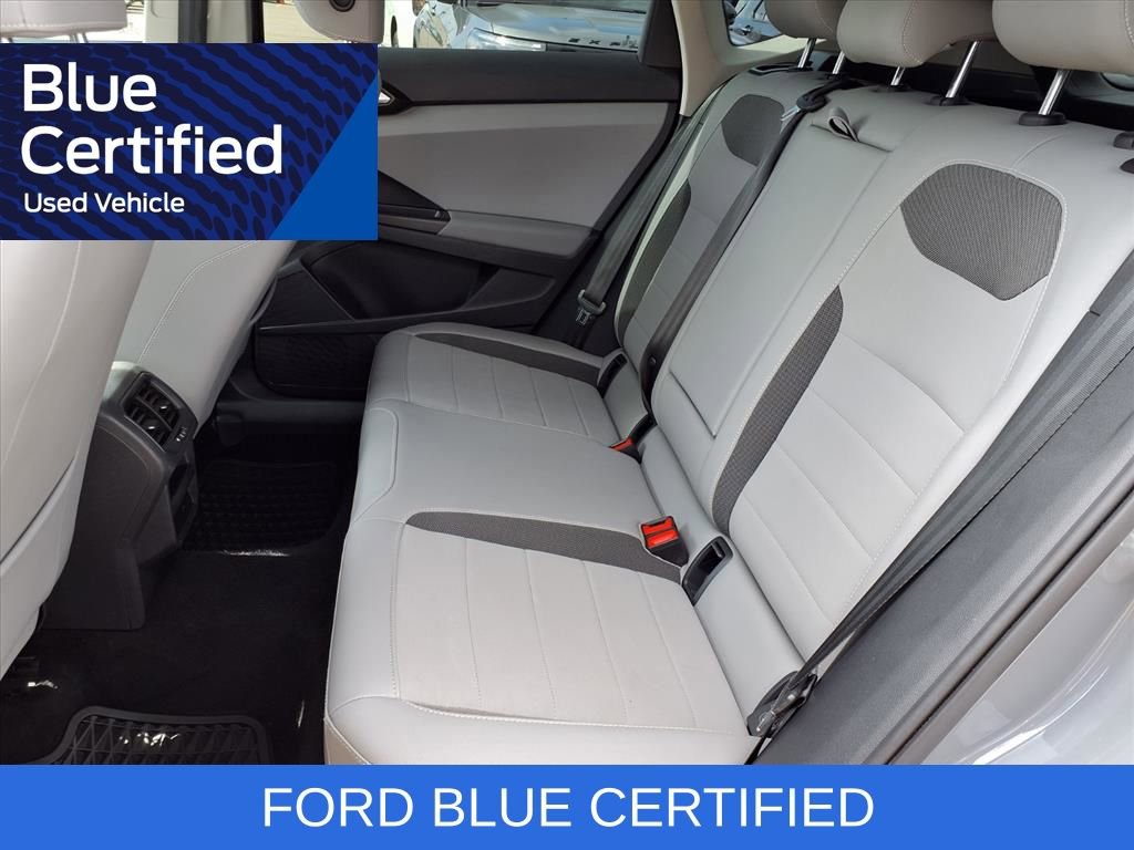 Used 2022 Volkswagen Taos SE w/ Driver Assistance Package image 24