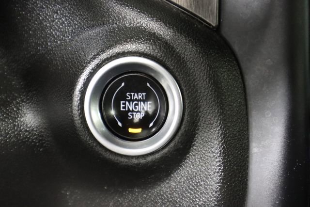 Used 2022 GMC Sierra 2500 AT4 image 54