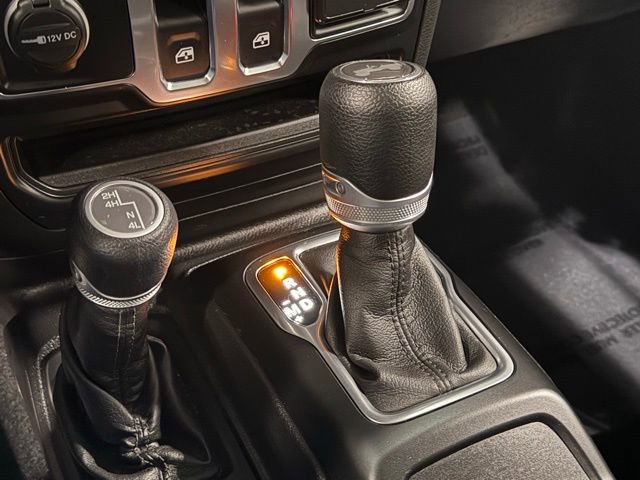 Used 2021 Jeep Wrangler Sport S image 34