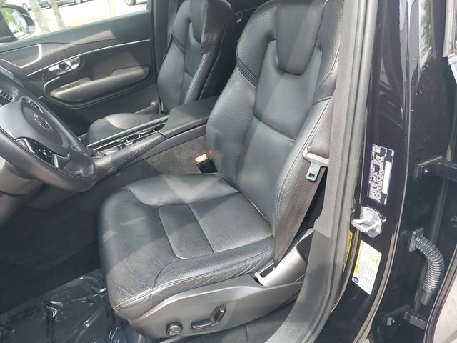 Used 2020 Volvo XC90 T6 Momentum AWD/4WD image 16