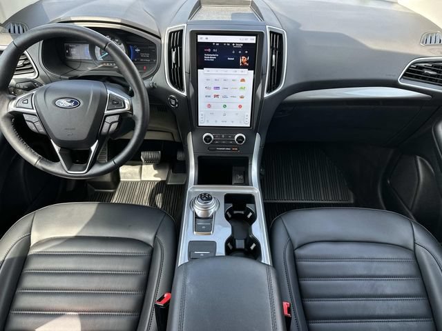 Certified 2024 Ford Edge SEL w/ Convenience Package AWD/4WD image 13