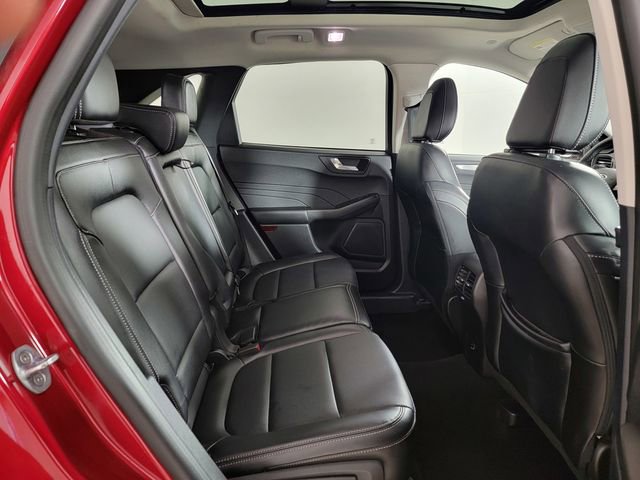 Certified 2022 Ford Escape Titanium w/ Class II Trailer Tow Package AWD/4WD image 18