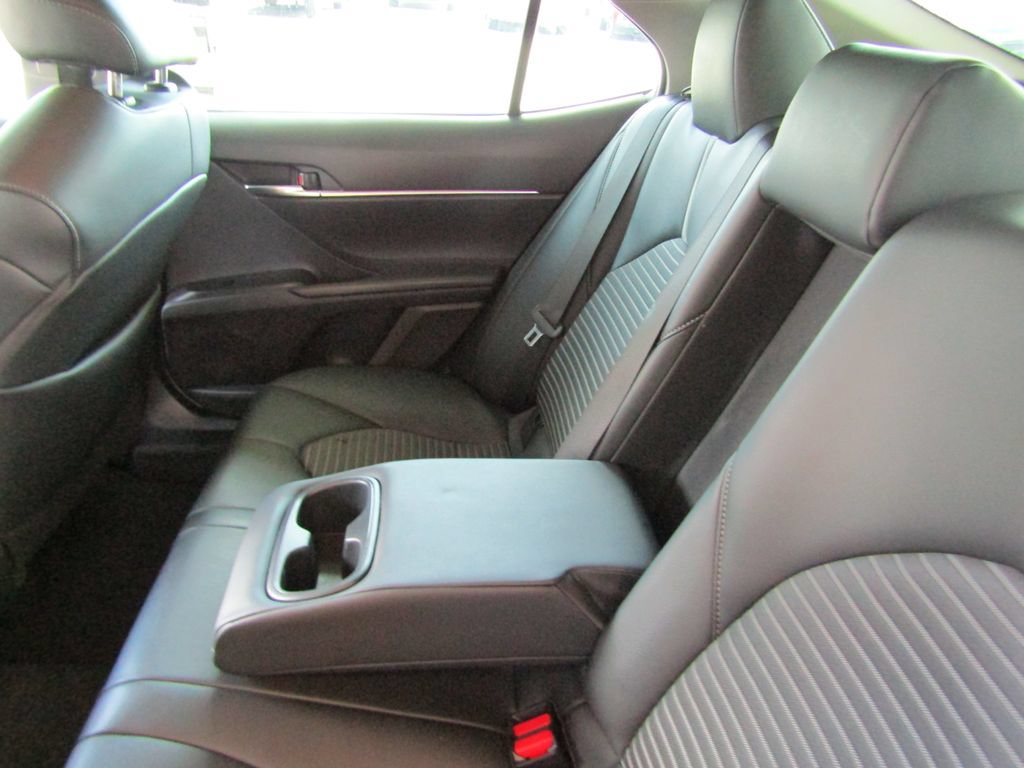 Used 2024 Toyota Camry SE FWD image 25