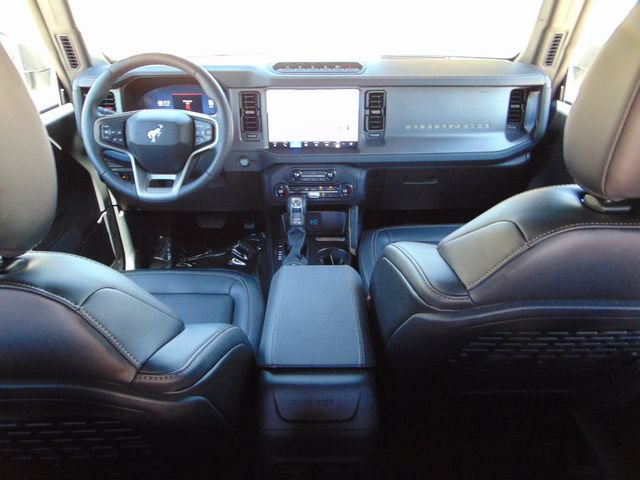 Certified 2025 Ford Bronco Badlands w/ Sasquatch Package AWD/4WD image 22