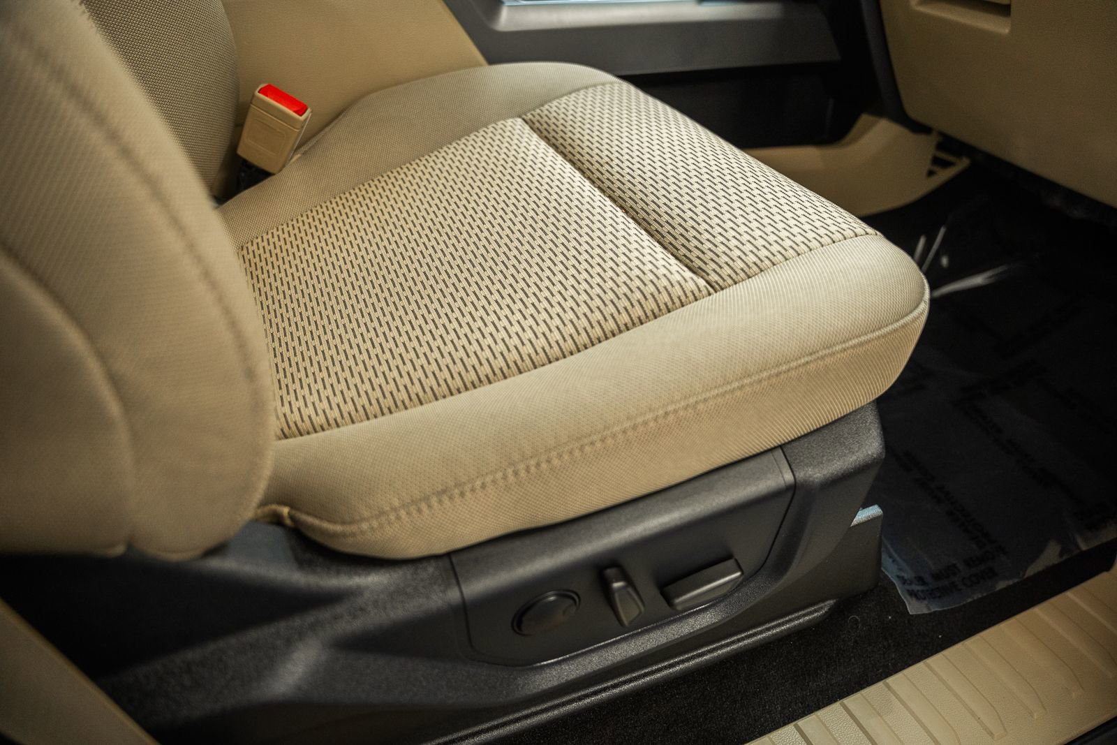 Certified 2020 Ford F150 XLT w/ Equipment Group 302A Luxury image 38