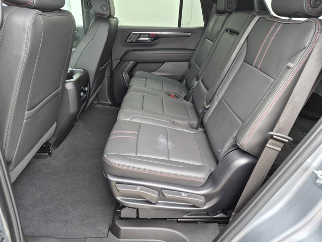 Used 2025 Chevrolet Tahoe RST AWD/4WD image 31