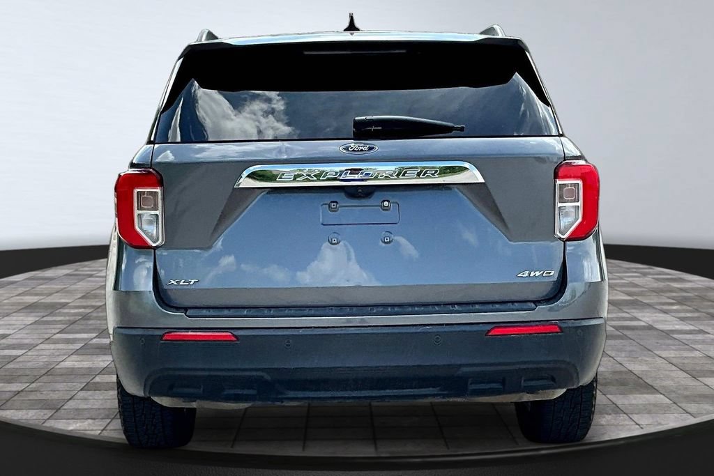 Certified 2022 Ford Explorer XLT AWD/4WD image 5