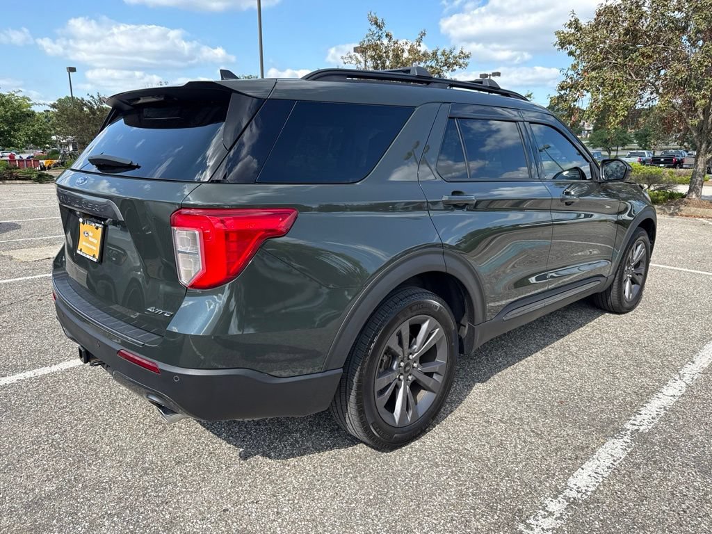Certified 2023 Ford Explorer XLT w/ Equipment Group 202A AWD/4WD image 7