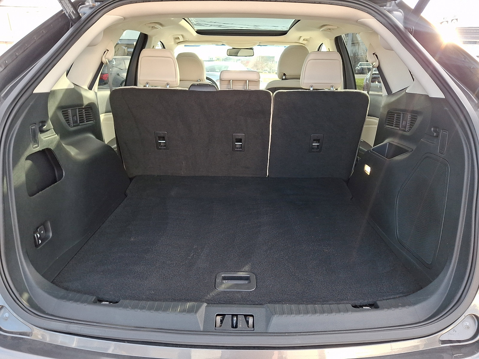 Certified 2019 Ford Edge Titanium w/ Cold Weather Package image 30