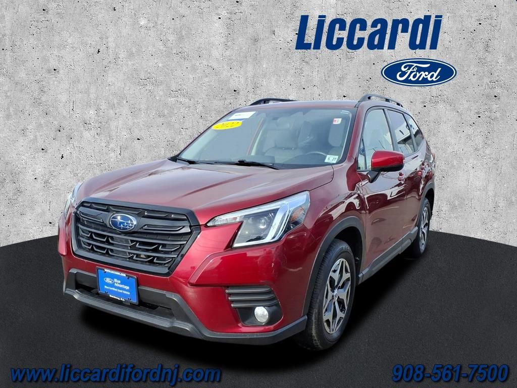 Used 2022 Subaru Forester Premium image 3