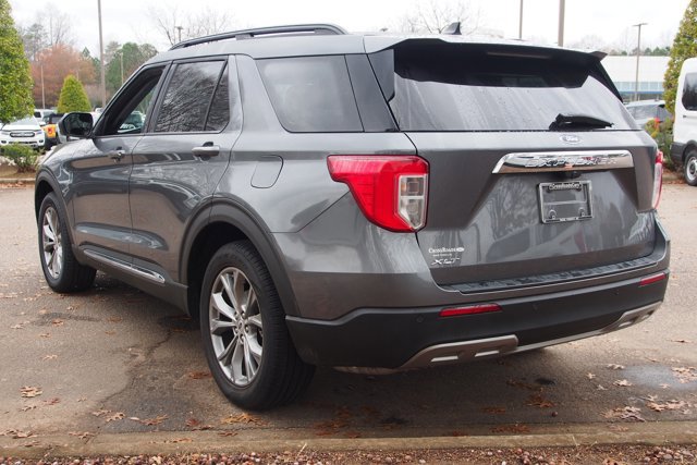 Certified 2022 Ford Explorer XLT w/ Equipment Group 202A image 5